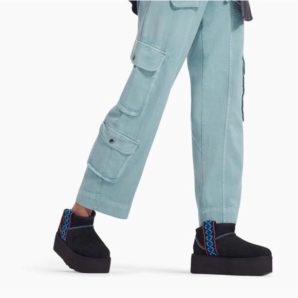 UGG Womens Classic Ultra Mini Braid Platform 1138491-BLK - Picture 1 of 3